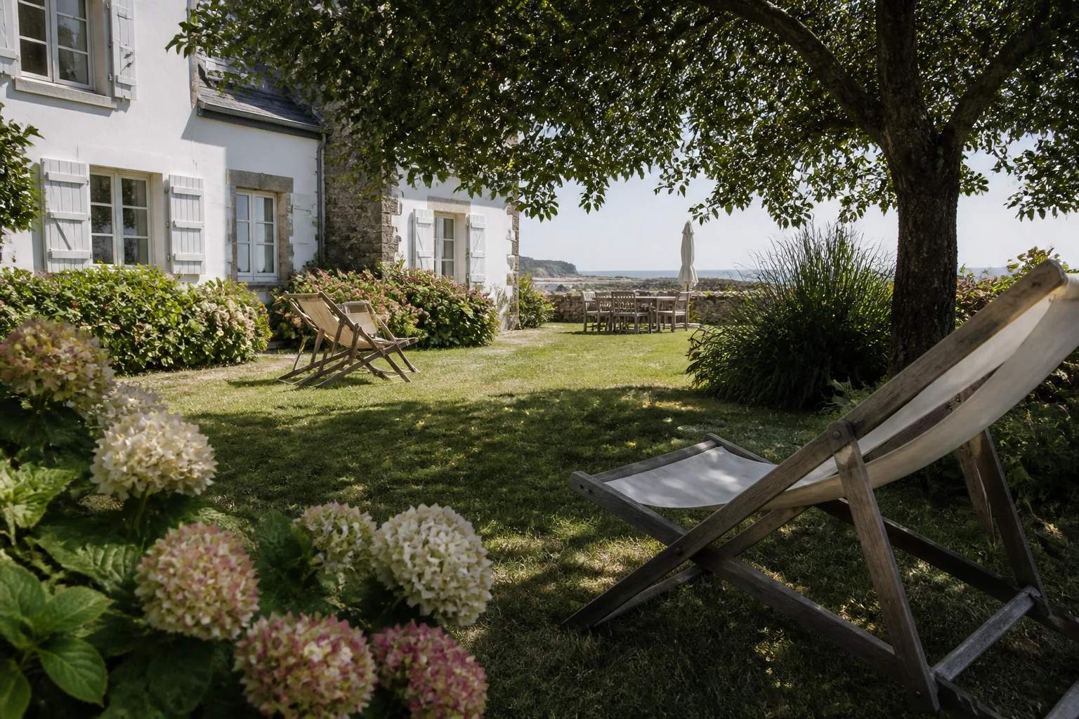 Le jardin abrité de la maison