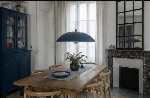 Salle à manger avec suspension basse