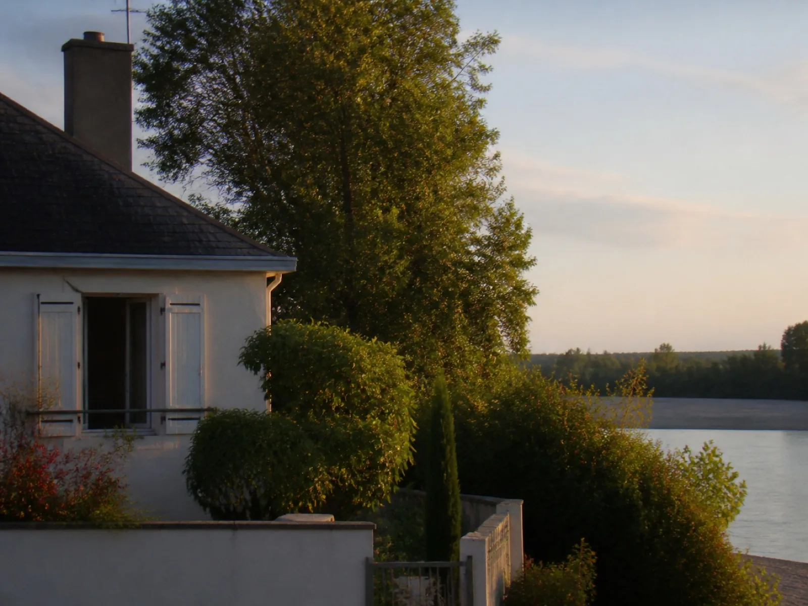 Bord de Loire calme aux Ponts-de-Cé